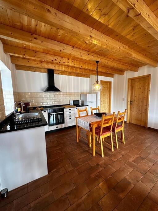 Monte Da Caniveta - Casa Do Avo Holiday home